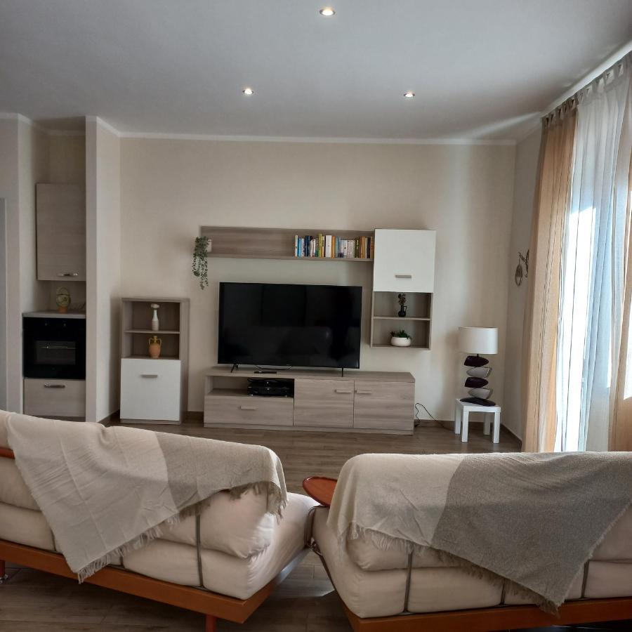 דירות פסקרה La Casa Di Carla מראה חיצוני תמונה
